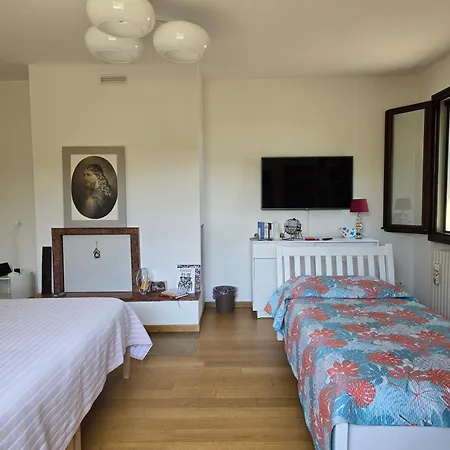 B&B Poggio Di Vento Sulla Via Degli Dei 몬주노