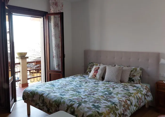 Poggio Di Vento Sulla Via Degli Dei Bed & Breakfast