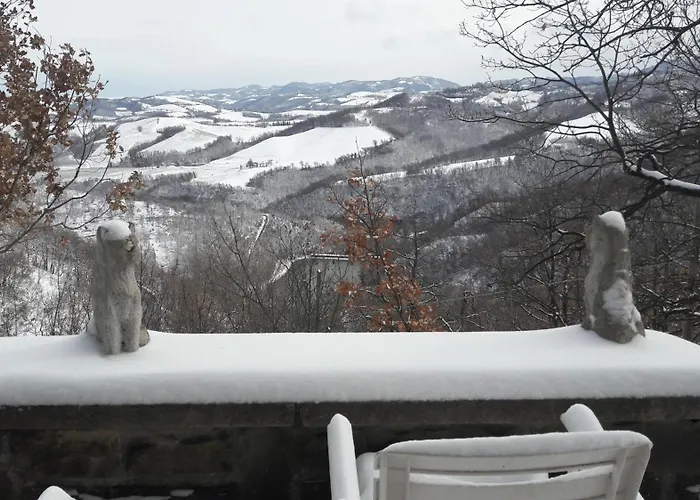 Poggio Di Vento Sulla Via Degli Dei Bed & Breakfast