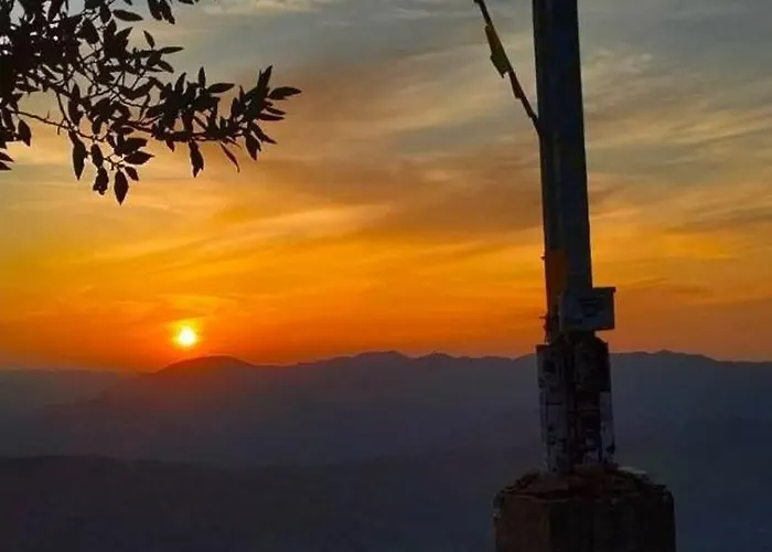 Poggio Di Vento Sulla Via Degli Dei *